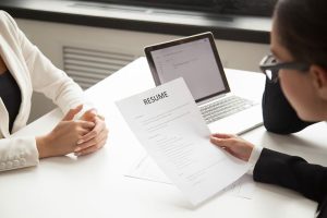 Small website banner showing the title How Copywriting Supports SEO Without Sacrificing Clarity with clean icons representing writing, search visibility, and clarity.